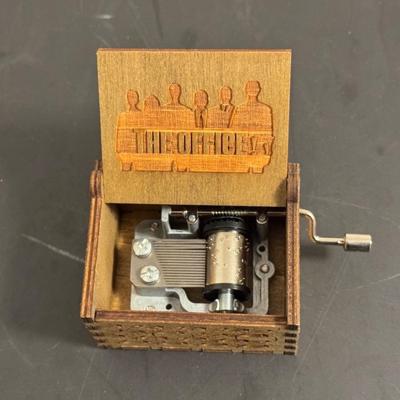 The Office crank music box plays theme song (never used) - Picture 2 of 2